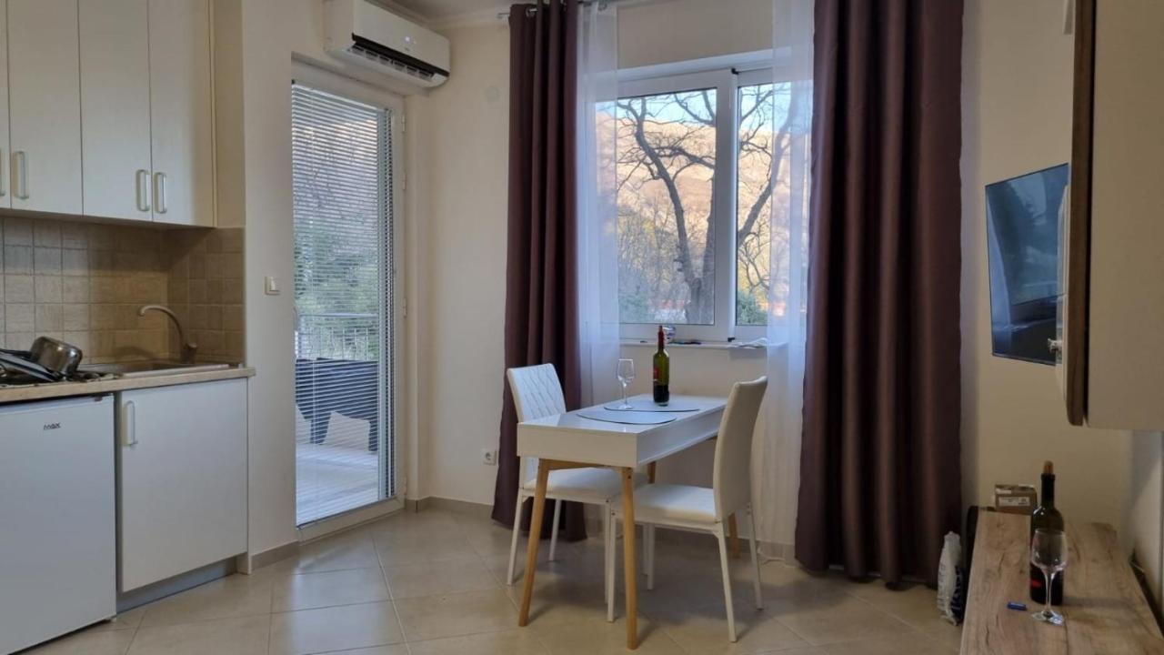 Greenhill-1 Sutomore Apartm Εξωτερικό φωτογραφία